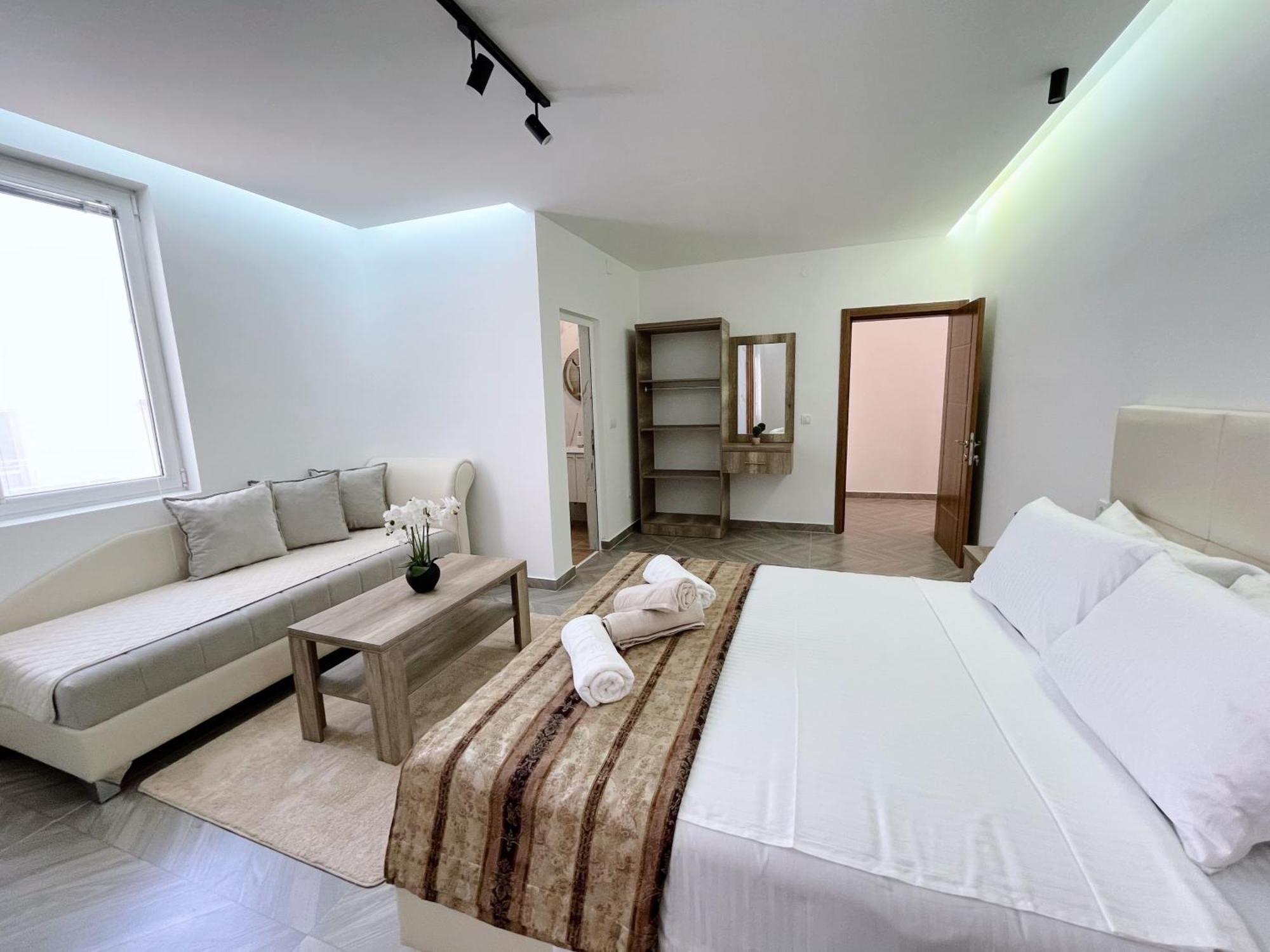Guest House Koliqi - Hotel & Apartments Ulcinj Eksteriør bilde
