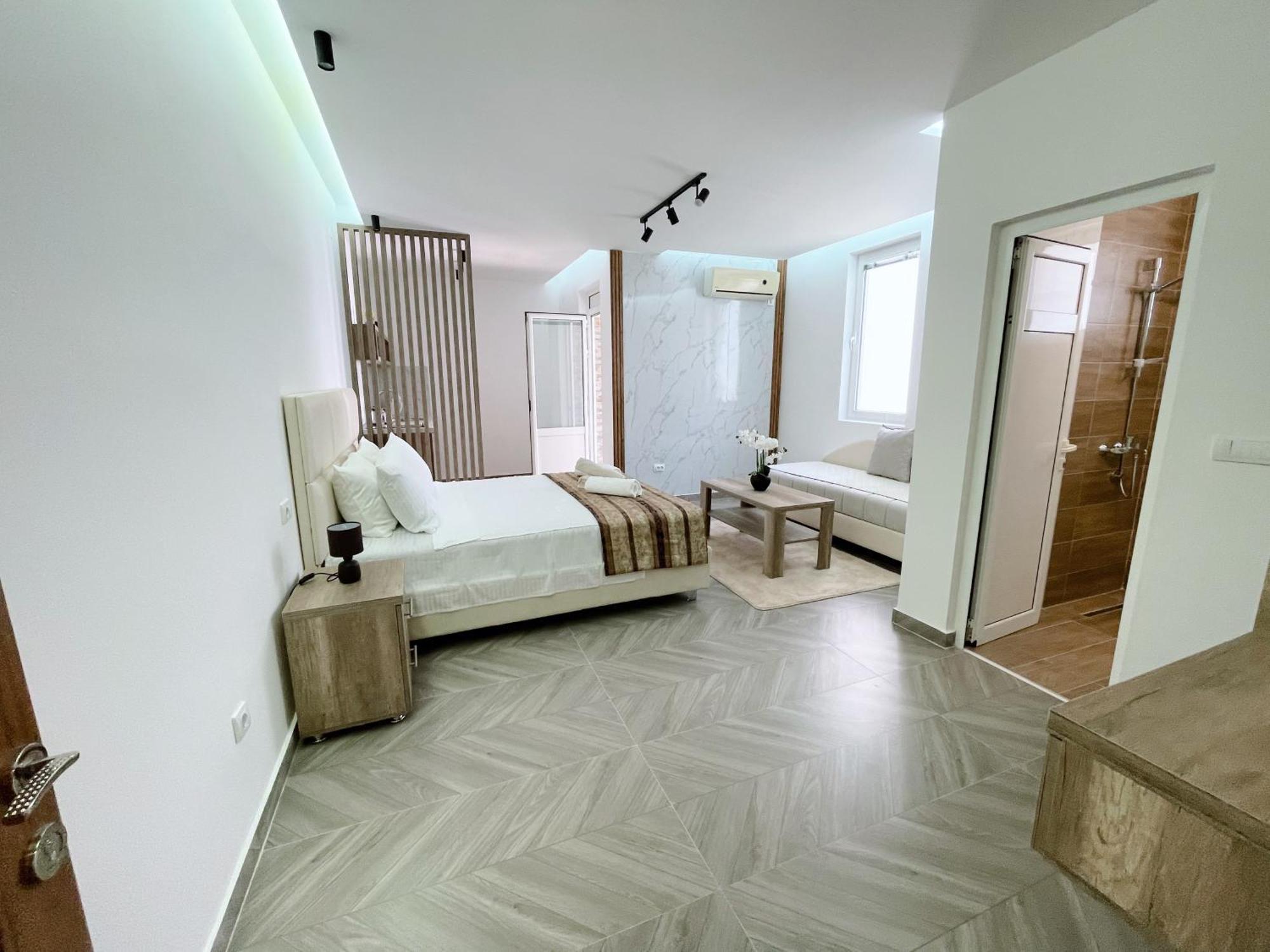 Guest House Koliqi - Hotel & Apartments Ulcinj Eksteriør bilde
