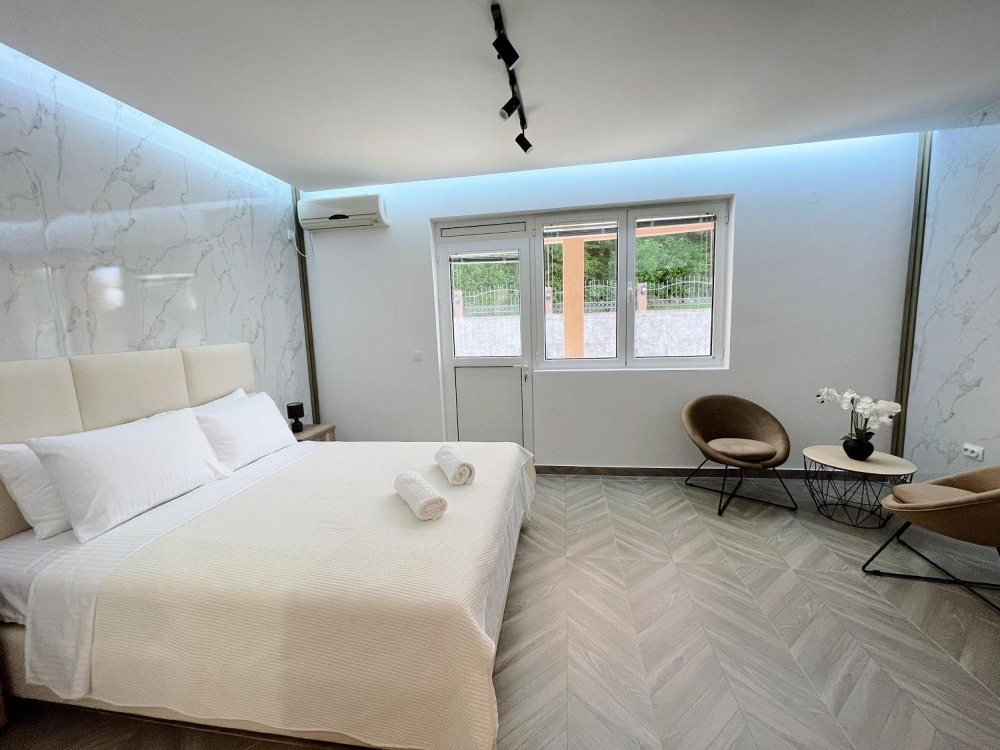 Guest House Koliqi - Hotel & Apartments Ulcinj Eksteriør bilde